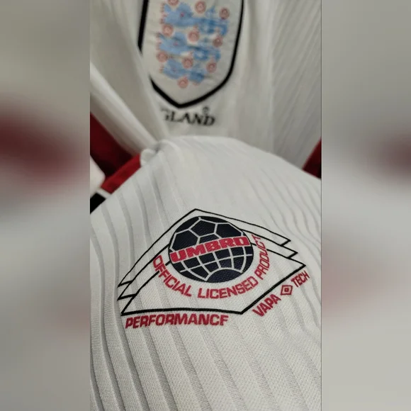 Vintage authentic 1998 England jersey - Picture 3 of 8